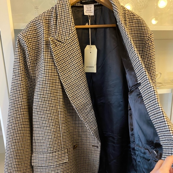 VETEMENTS Oversized Blazer - Picture 12 of 16